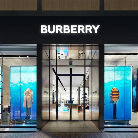 burberry japan website.